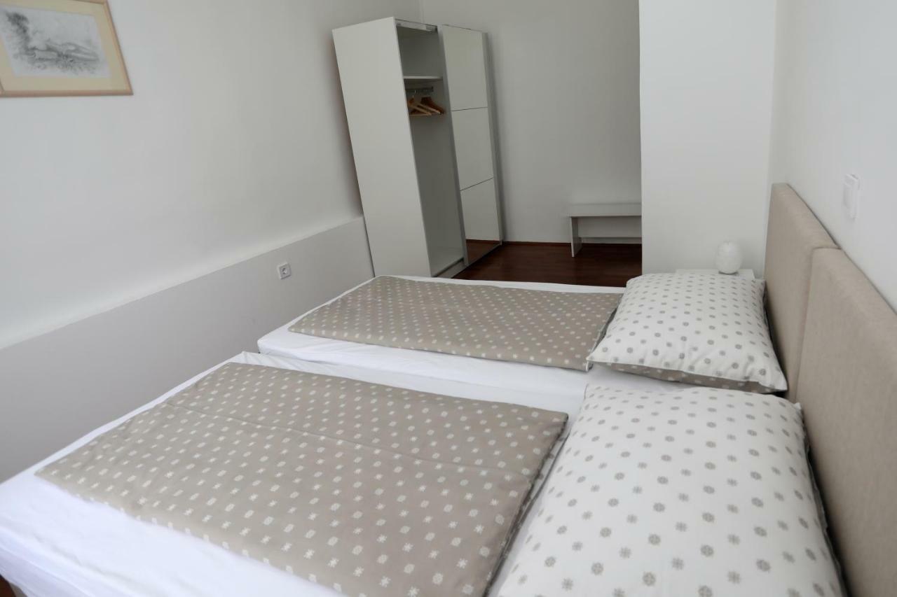 Apartman Cinkopan 普拉 外观 照片