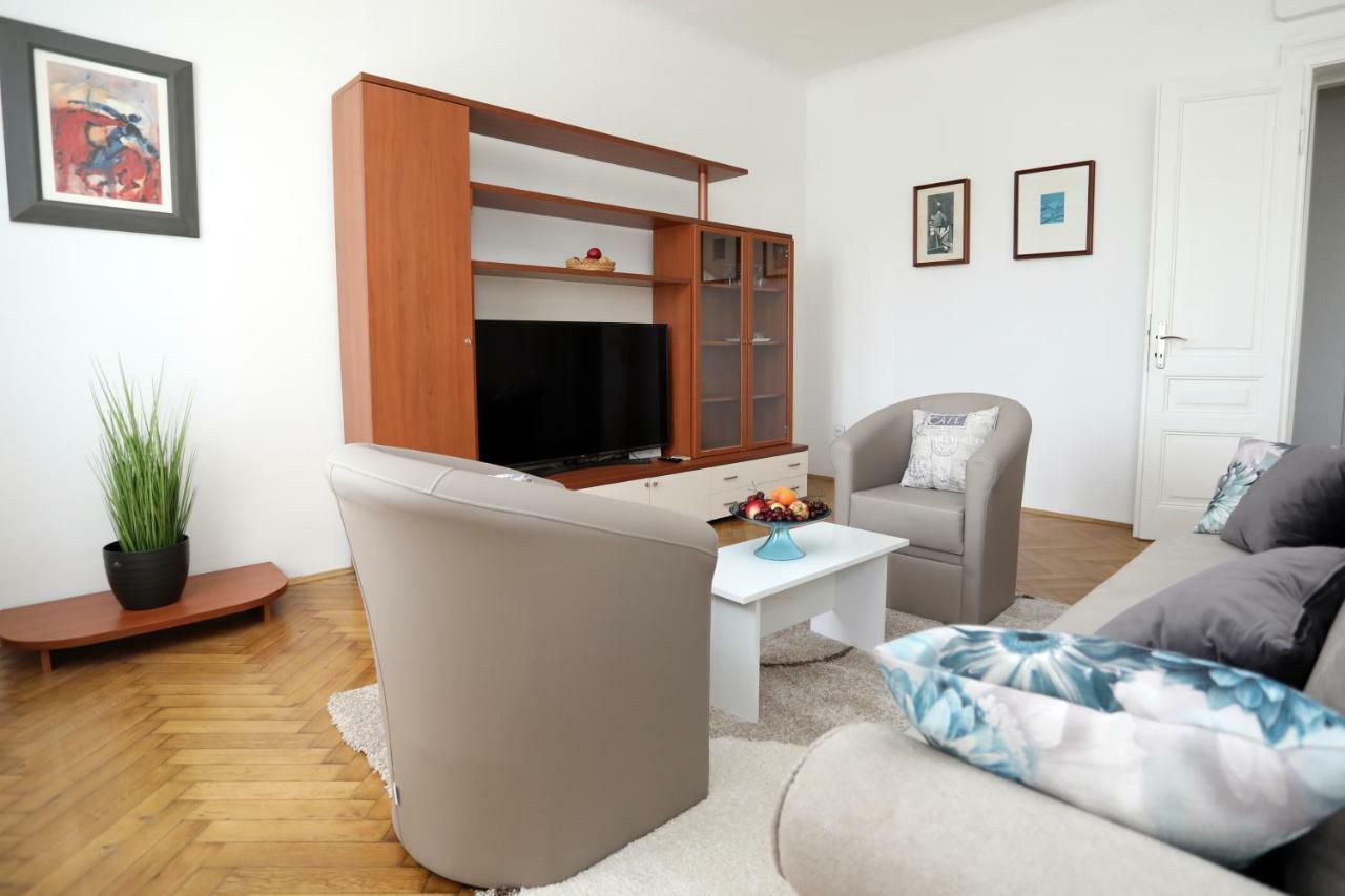 Apartman Cinkopan 普拉 外观 照片